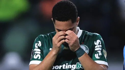 Vitor Roque teve mais uma noite para esquecer no Palmeiras, agora diante do Mirassol