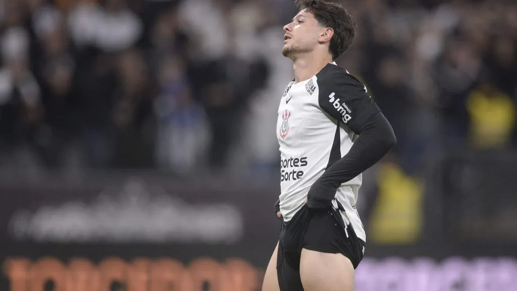 Rodrigo Garro da situação difícil atual - Foto: Ettore Chiereguini/AGIF.