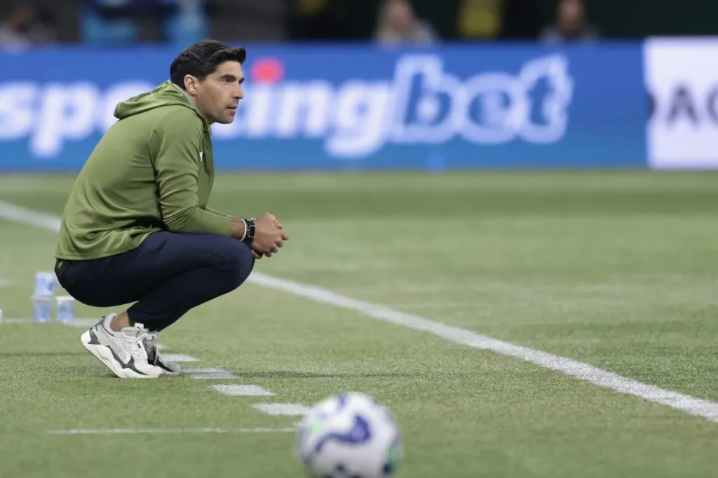 Abel Ferreira tecnico do Palmeiras durante partida contra o Mirassol no estadio Arena Allianz Parque pelo campeonato Brasileiro A 2025. Foto: Marcello Zambrana/AGIF