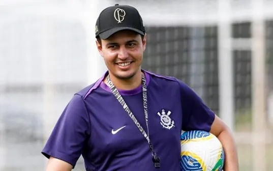 Lucas Piccinato voltou a ficar na mira da torcida alvinegra após revés nos EUA. Foto: Rodrigo Gazzanel / Agência Corinthians