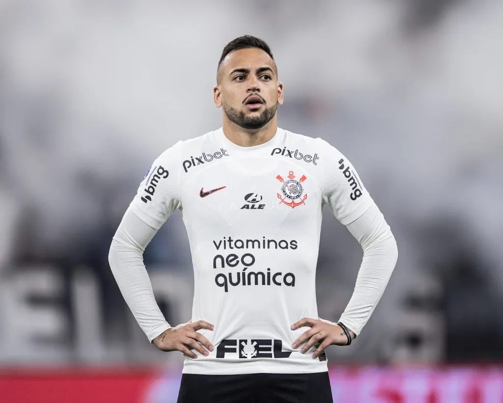 Maycon tem moral com Dorival Júnior -  Foto: Abner Dourado/AGIF