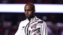 SP - SAO PAULO - 02/05/2025 - BRASILEIRO A 2025, SAO PAULO X FORTALEZA - Lucas Moura jogador do Sao Paulo durante aquecimento antes da partida contra o Fortaleza no estadio Morumbi pelo campeonato Brasileiro A 2025. Foto: Fabio Giannelli/AGIF