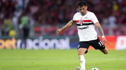 Enzo Diaz jogador do Sao Paulo durante partida contra o Flamengo no estadio Maracana pelo campeonato Brasileiro A 2025. Foto: Jorge Rodrigues/AGIF
