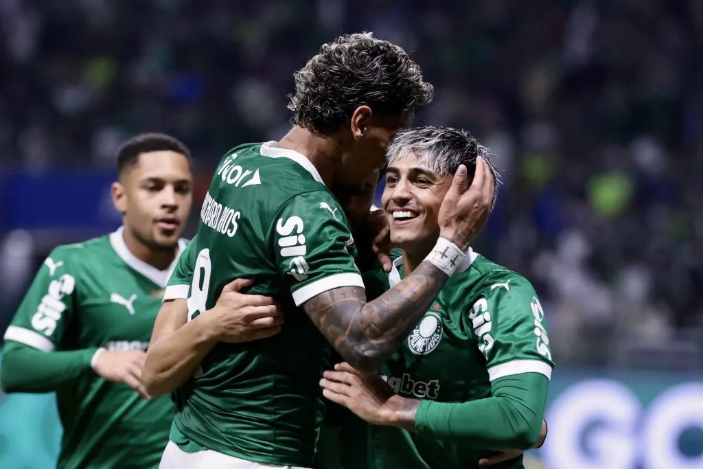 Facundo Torres comemora seu gol pelo Palmeiras contra o Mirassol. Foto: Marcello Zambrana/AGIF