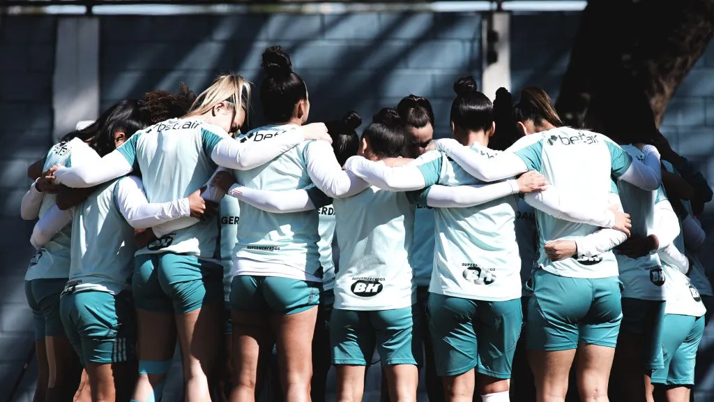 Jogadoras do Cruzeiro em treinamento