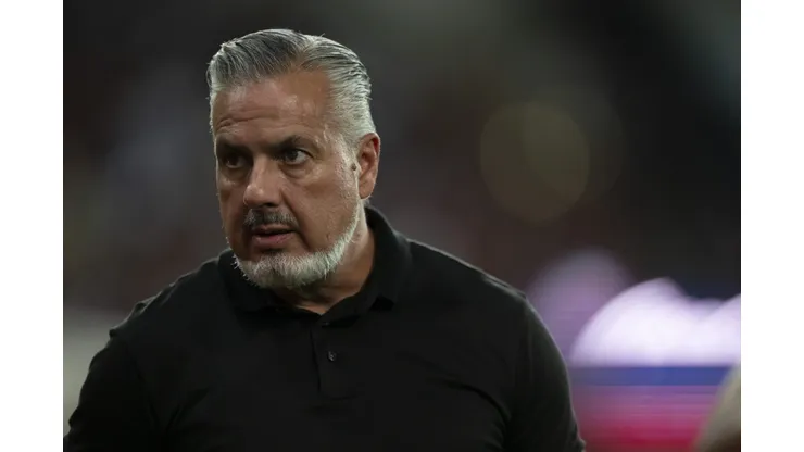 RJ - RIO DE JANEIRO - 19/04/2025 - BRASILEIRO A 2025, VASCO X FLAMENGO - Jose Boto diretor de futebol do Flamengo antes da partida contra o Vasco no estadio Maracana pelo campeonato Brasileiro A 2025. Foto: Jorge Rodrigues/AGIF