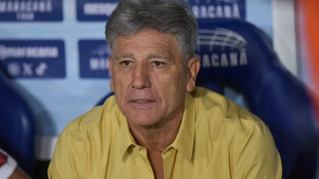 Renato Gaúcho, técnico do Fluminense, durante partida contra o Cruzeiro no estadio Maracanã pelo campeonato Brasileiro A 2025. Foto: Thiago Ribeiro/AGIF