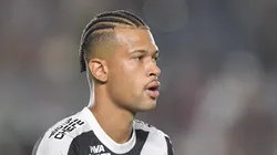 RJ - RIO DE JANEIRO - 12/04/2025 - BRASILEIRO A 2025, VASCO X SPORT - Joao Victor jogador do Vasco durante partida contra o Sport no estadio Sao Januario pelo campeonato Brasileiro A 2025.