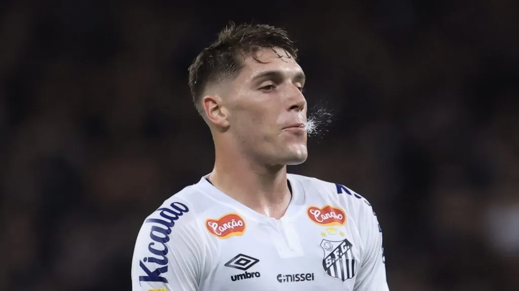 Foto: Marcello Zambrana/AGIF – Benjamín Rollheiser durante jogo contra o Corinthians na Neo Química Arena.