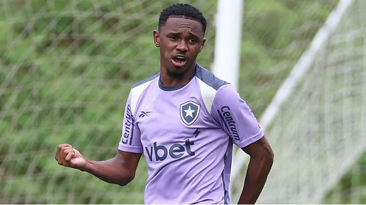 Jeffinho convive com muitos problemas médicos no Botafogo - Foto: Vitor Silva/Botafogo