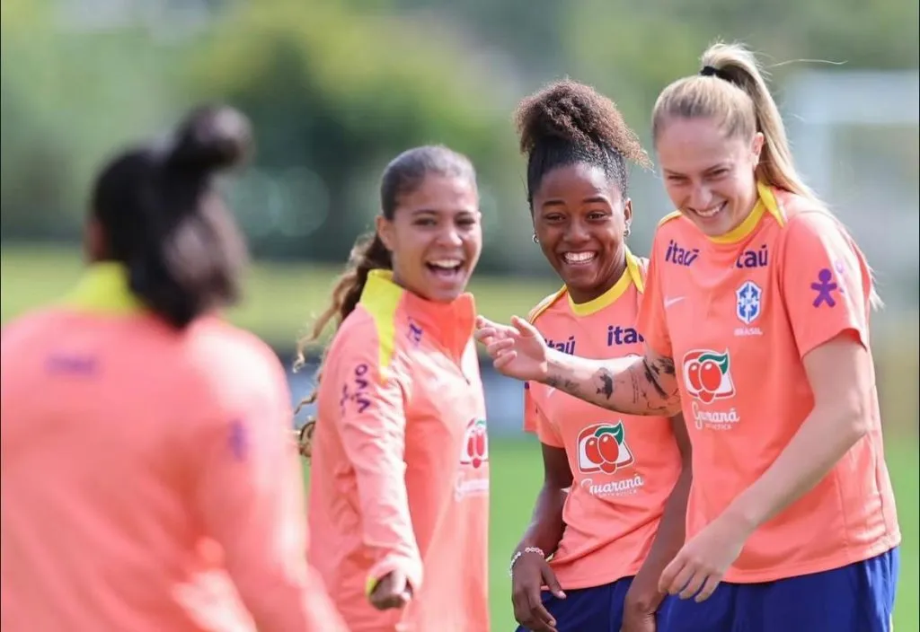 Treino Seleção, Kaylane e Marta. Foto: Lívia Villas Boas/CBF