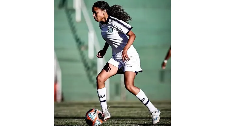 Volante Kemilly do Sfera, é convocada para a Seleção Brasileira Sub-15. Foto: reprodução/Instagram