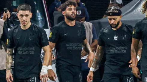 Garro, Yuri e Memphis ainda não atuaram juntos sob o comando de Dorival Jr. Foto: Reprodução