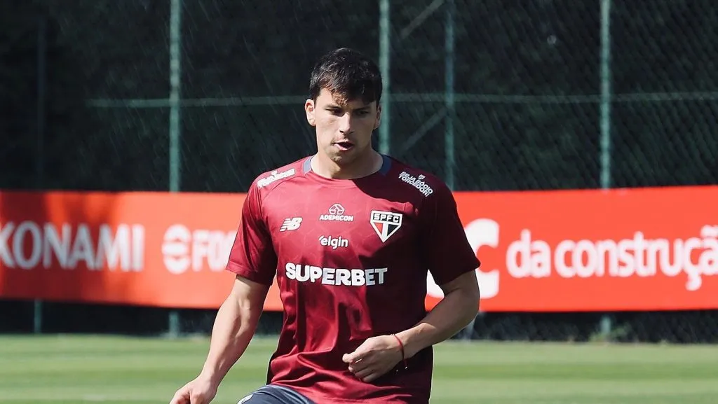 Gonzalo Tapia foi anunciado no São Paulo - Foto: Erico Leonan/São Paulo FC