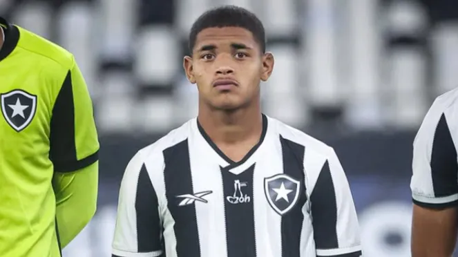 Huguinho em partida pela base do Fogão. Foto: Reprodução