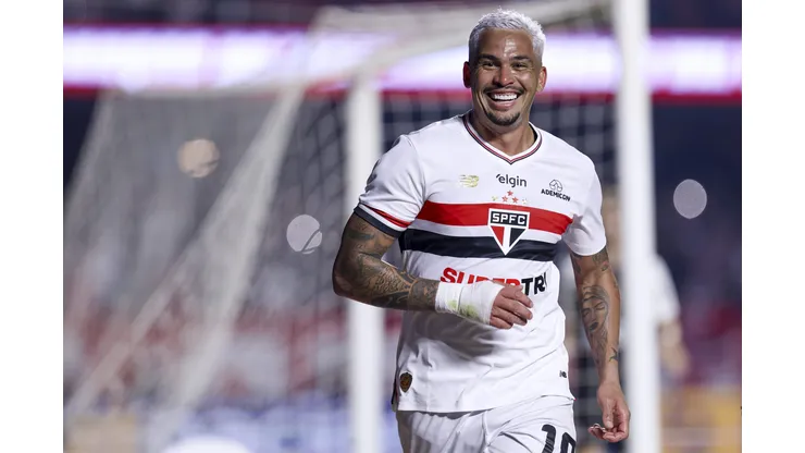 Luciano marcou os dois gols da vitória são-paulina. Foto: Ricardo Moreira/Getty Images