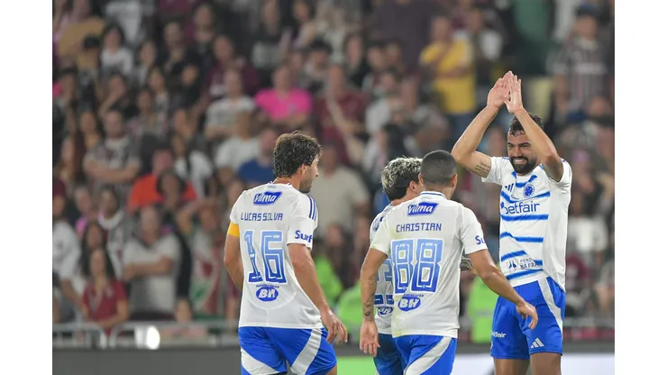 RJ - RIO DE JANEIRO - 17/07/2025 - BRASILEIRO A 2025, FLUMINENSE X CRUZEIRO - Fabricio Bruno jogador do Cruzeiro durante partida contra o Fluminense no estadio Maracana pelo campeonato Brasileiro A 2025. Foto: Thiago Ribeiro/AGIF