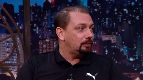 Alê Oliveira é comentarista esportivo. Foto: Reprodução/SBT.