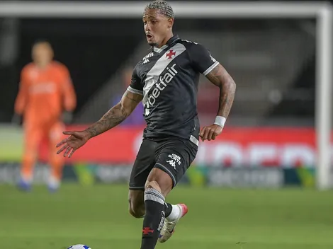 Diniz exalta retorno de David ao time titular do Vasco