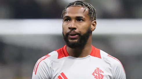 MG – BELO HORIZONTE – 12/06/2025 – BRASILEIRO A 2025, ATLETICO-MG X INTERNACIONAL – Wesley jogador do Internacional durante aquecimento antes da partida contra o Atletico-MG no estadio Arena MRV pelo campeonato Brasileiro A 2025. Foto: Gilson Lobo/AGIF