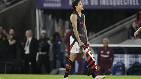 Pedro, jogador do Flamengo, comemora seu gol durante partida contra o Fluminense no estadio Maracana pelo campeonato Brasileiro A 2025. Foto: Alexandre Loureiro/AGIF