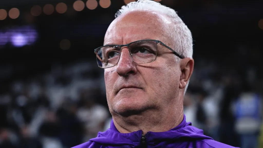 Dorival Júnior durante partida. Foto: Ettore Chiereguini/AGIF