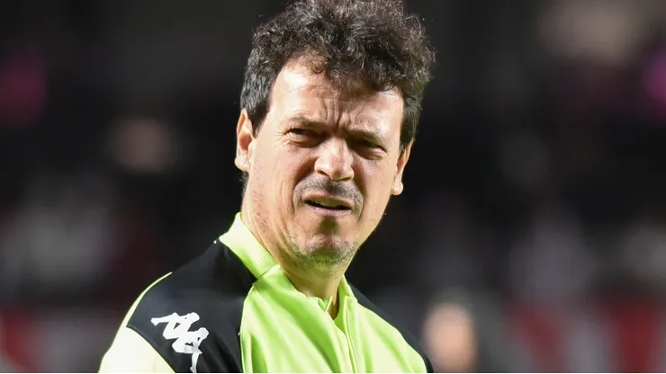 SP - SAO PAULO - 12/06/2025 - BRASILEIRO A 2025, SAO PAULO X VASCO - Fernando Diniz tecnico do Vasco durante partida contra o Sao Paulo no estadio Morumbi pelo campeonato Brasileiro A 2025.