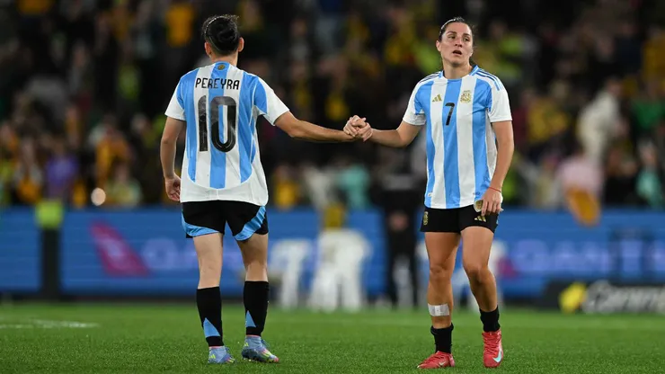 Romina Nunez, da Argentina (à direita)