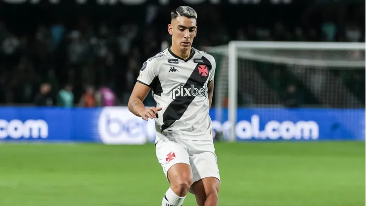 Puma Rodríguez no Vasco. Foto: Robson Mafra/AGIF