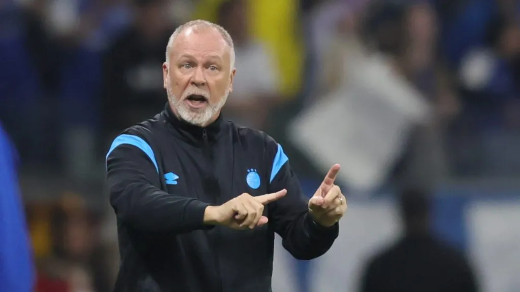 Mano Menezes terá importante desafio pela frente em Grêmio x Alianza Lima – Foto: Gilson Lobo/AGIF