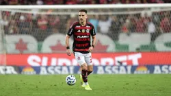 Léo Ortiz foi essencial para a vitória do Flamengo frente ao Fluminense. Foto: Thiago Ribeiro/AGIF.