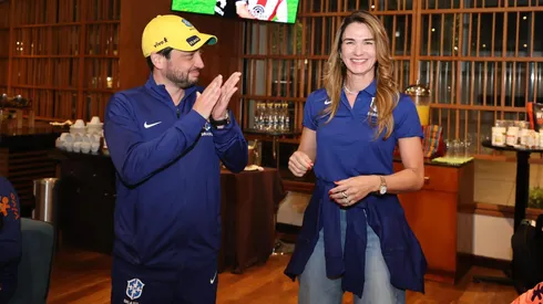 Michelle na chegada ao hotel onde a Seleção está concentrada em Quito. Foto: Lívia Villas Boas/CBF