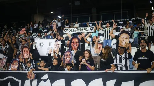 Torcida das Gloriosas. Foto: Arthur Barreto/Botafogo