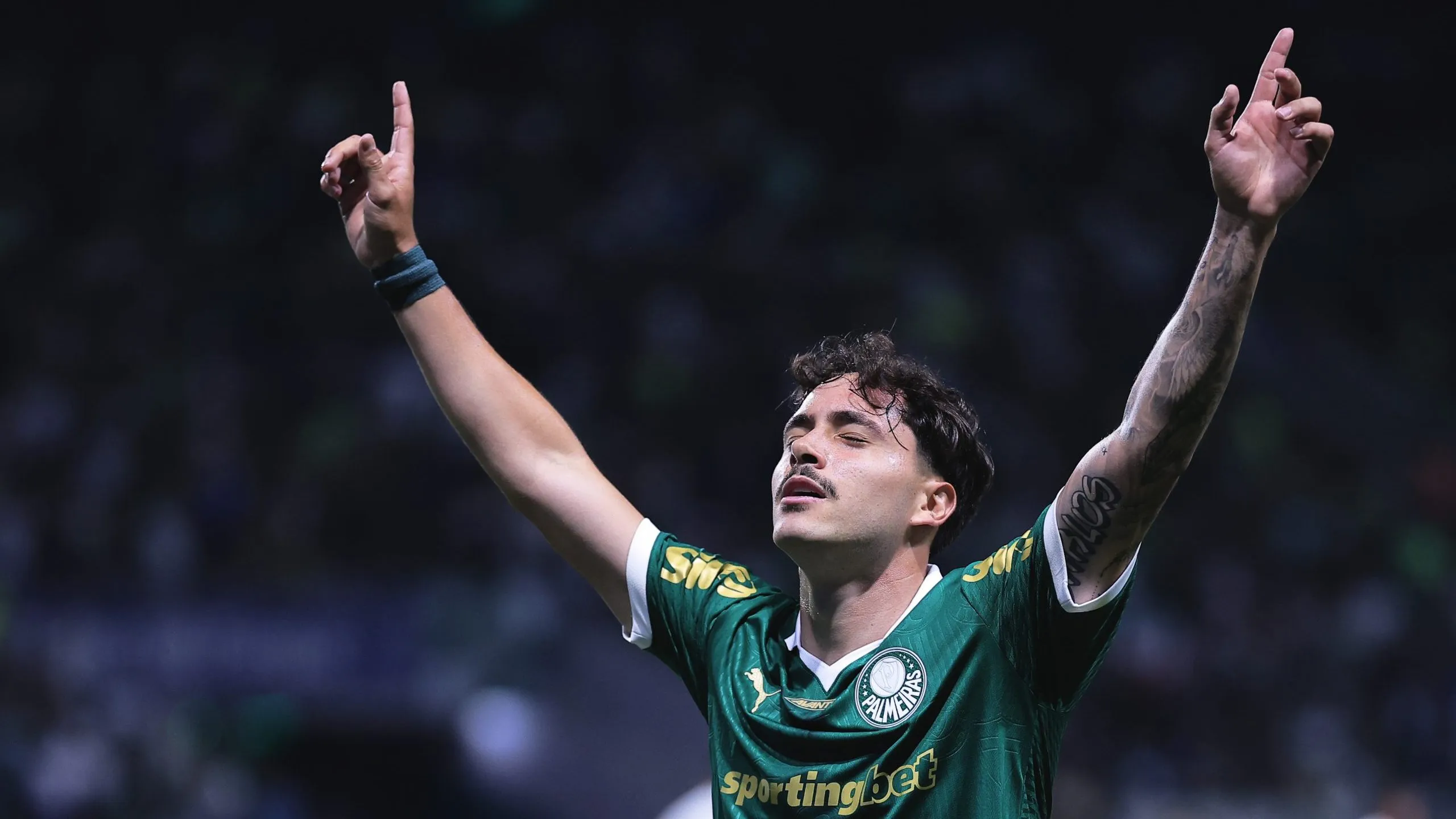 Mauricio, jogador do Palmeiras comemora seu gol durante partida contra o Portuguesa no estadio Arena Allianz Parque pelo campeonato Paulista 2025. Foto: Ettore Chiereguini/AGIF