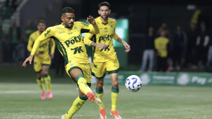 Reinaldo jogador do Mirassol durante partida contra o Palmeiras - Foto: Marcello Zambrana/AGIF