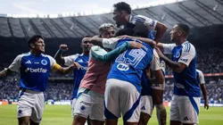 Jogadores de Cruzeiro comemoram vitória sobre o Juventude no Brasileirão e dominam as estatísticas na competição