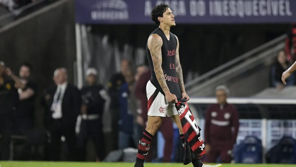 Pedro recebe proposta para deixar o Flamengo rumo ao mundo árabe – Foto: Alexandre Loureiro/AGIF