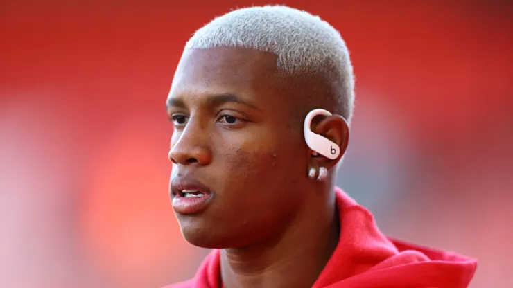 Danilo projeta conquista de título pelo clube