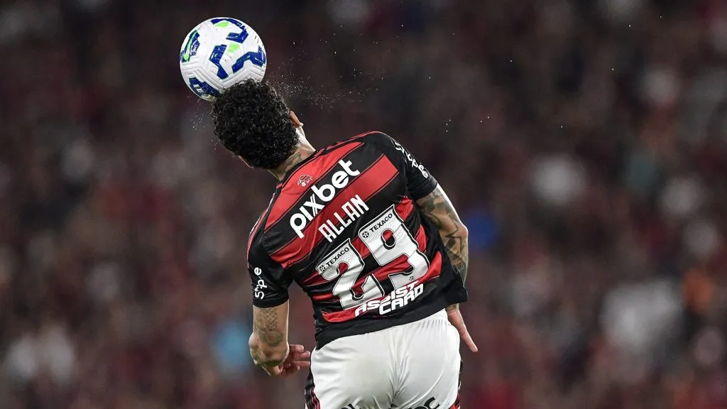 Allan será desfalca diante do Red Bull Bragantino – Foto: Foto: Thiago Ribeiro/AGIF