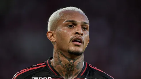 Wesley durante partida contra o São Paulo no Maracanã.