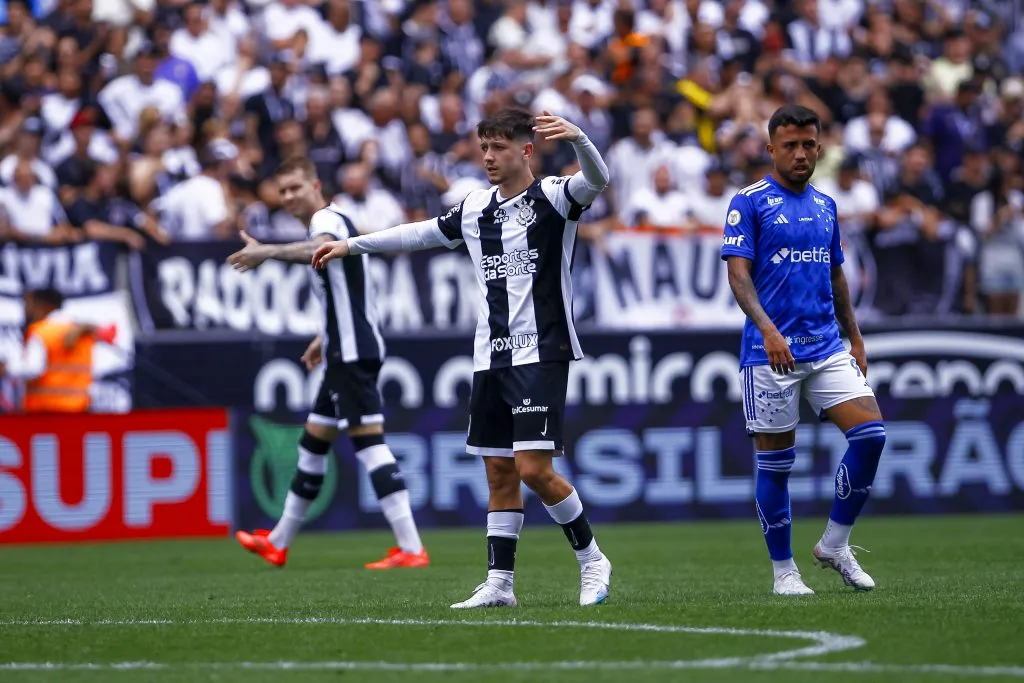 Garro jogador do Corinthians durante partida contra o Cruzeiro no estadio Arena Corinthians – Foto: Marco Miatelo/AGIF