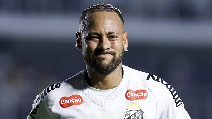 Neymar Jr não conseguiu evitar mais uma derrota do Santos.