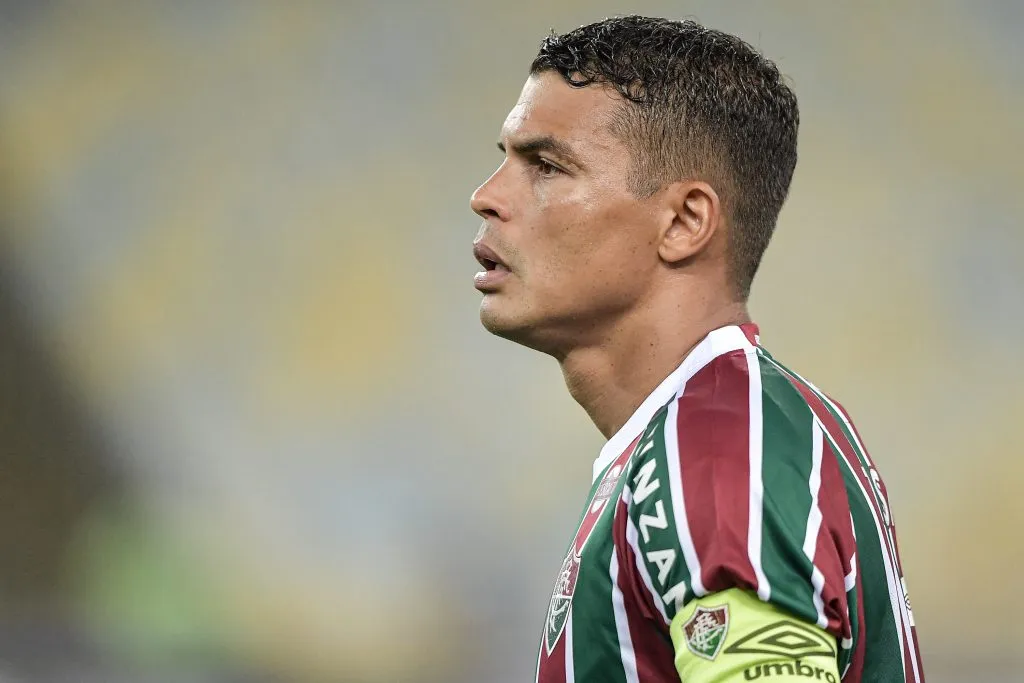 RJ – RIO DE JANEIRO – 12/03/2025 – CARIOCA 2025, FLUMINENSE X FLAMENGO – Thiago Silva jogador do Fluminense durante partida contra o Flamengo no estadio Maracana pelo campeonato Carioca 2025. Foto: Thiago Ribeiro/AGIF