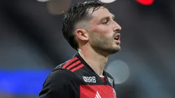 Matías Viña retornou de lesão e Filipe Luís não esconde preocupação em retorno