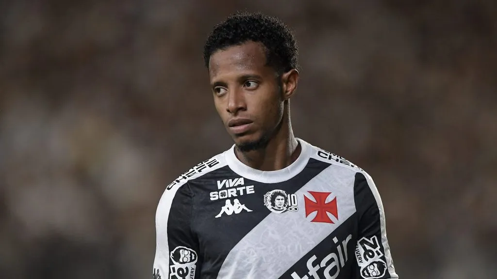 Tchê Tchê, meia do Gigante da Colina. Foto: Thiago Ribeiro/AGIF.