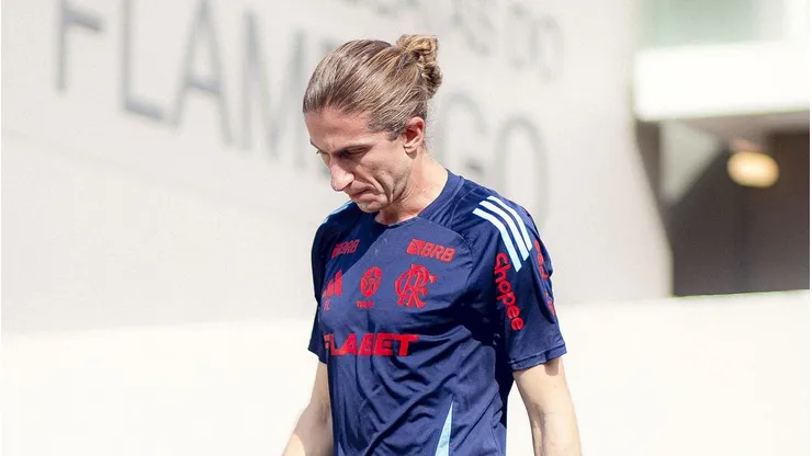 Filipe Luís tem decisão sobre De la Cruz exposta no Flamengo