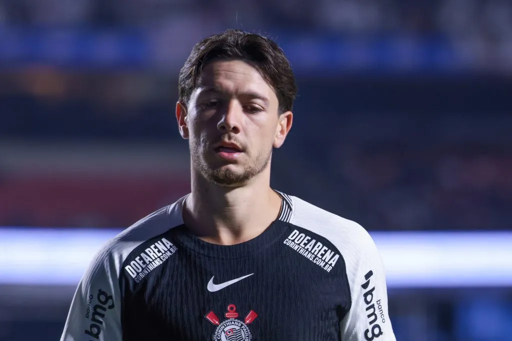 Rodrigo Garro fica no Corinthians - Foto: Marcello Zambrana/AGIF.