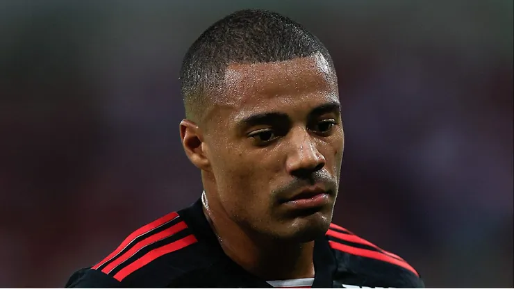 — De La Cruz vestindo a camisa do Flamengo contra o Millonarios