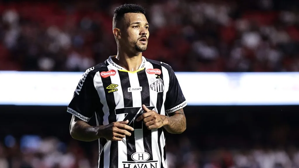 Zé Ivaldo está fora contra o Internacional por escolha do treinador – Foto: Fabio Giannelli/AGIF