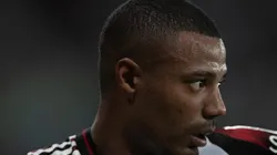 8 jogadores tem relação conturbada com departamento médico do Flamengo. Foto: Thiago Ribeiro/AGIF